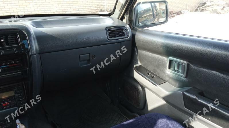 Nissan Pathfinder 1994 - 70 000 TMT - Серахс - img 5