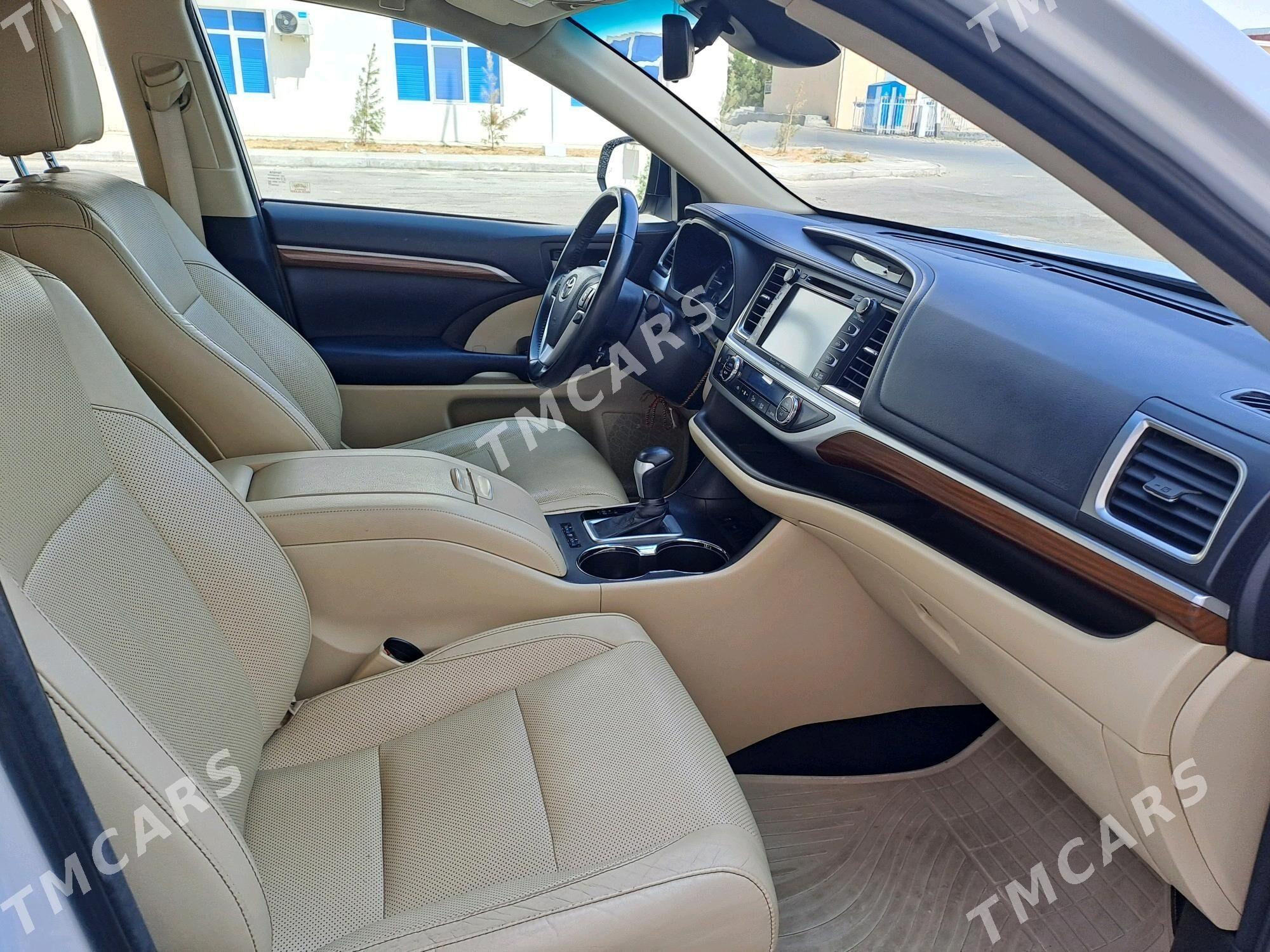 Toyota Highlander 2019 - 500 000 TMT - Türkmenabat - img 2