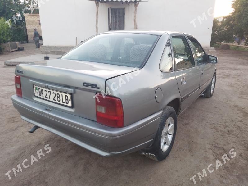 Opel Vectra 1993 - 40 000 TMT - Дянев - img 3