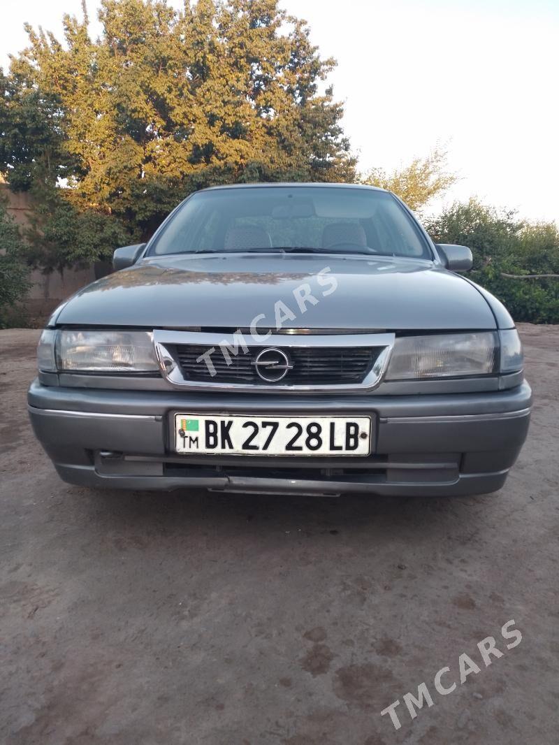 Opel Vectra 1993 - 40 000 TMT - Дянев - img 2