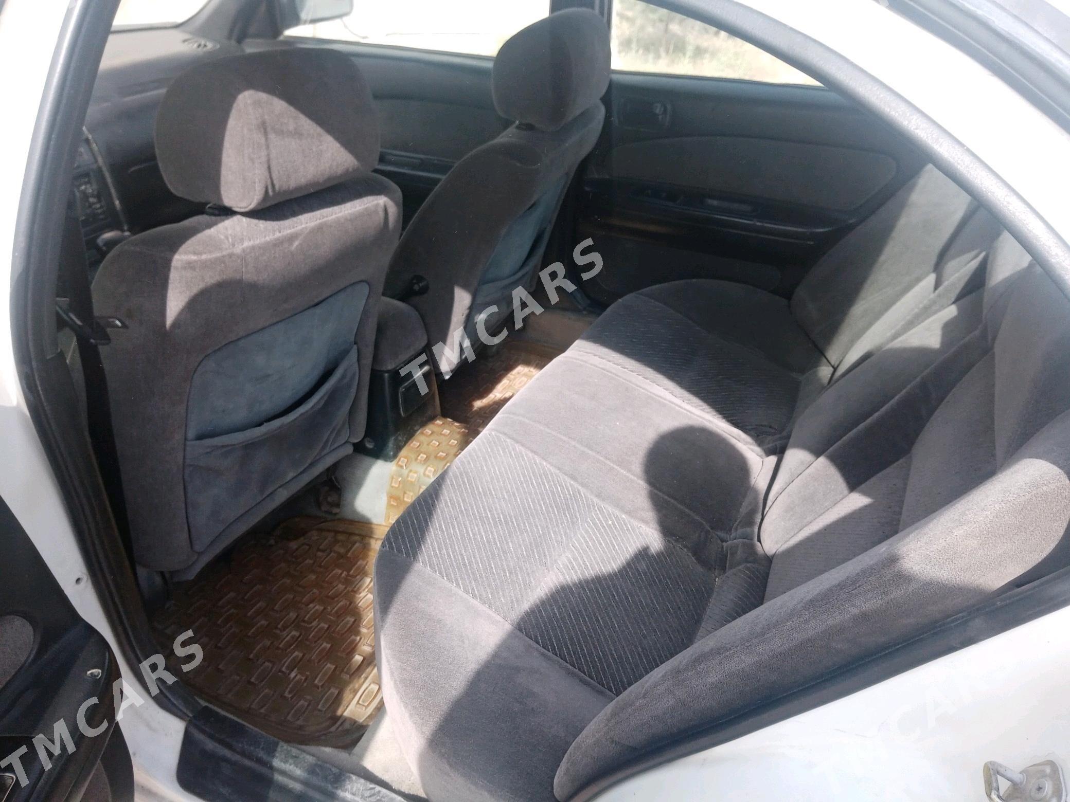 Nissan Maxima 1996 - 17 000 TMT - Балканабат - img 4