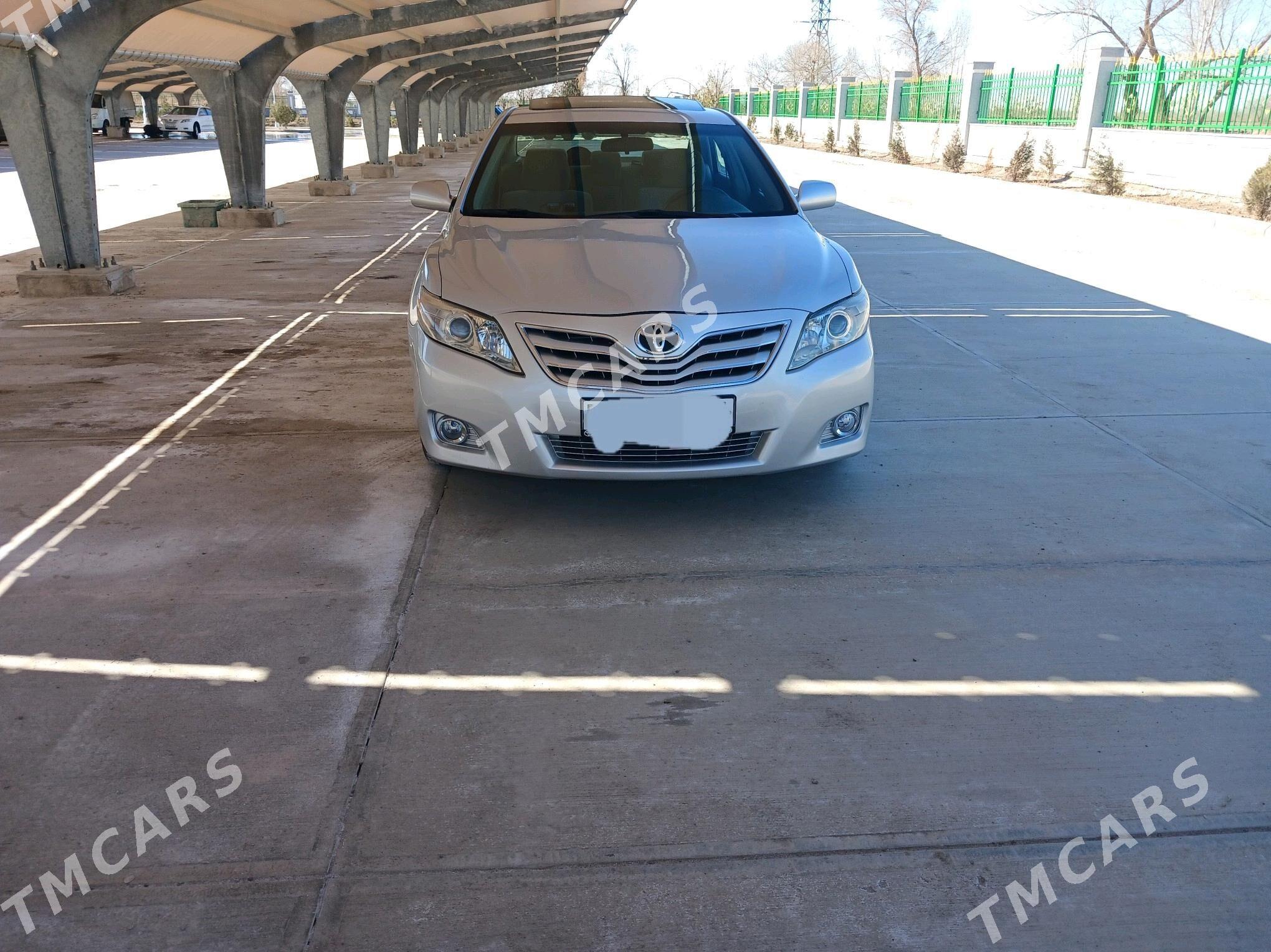 Toyota Camry 2011 - 230 000 TMT - Гурбансолтан Едже - img 2