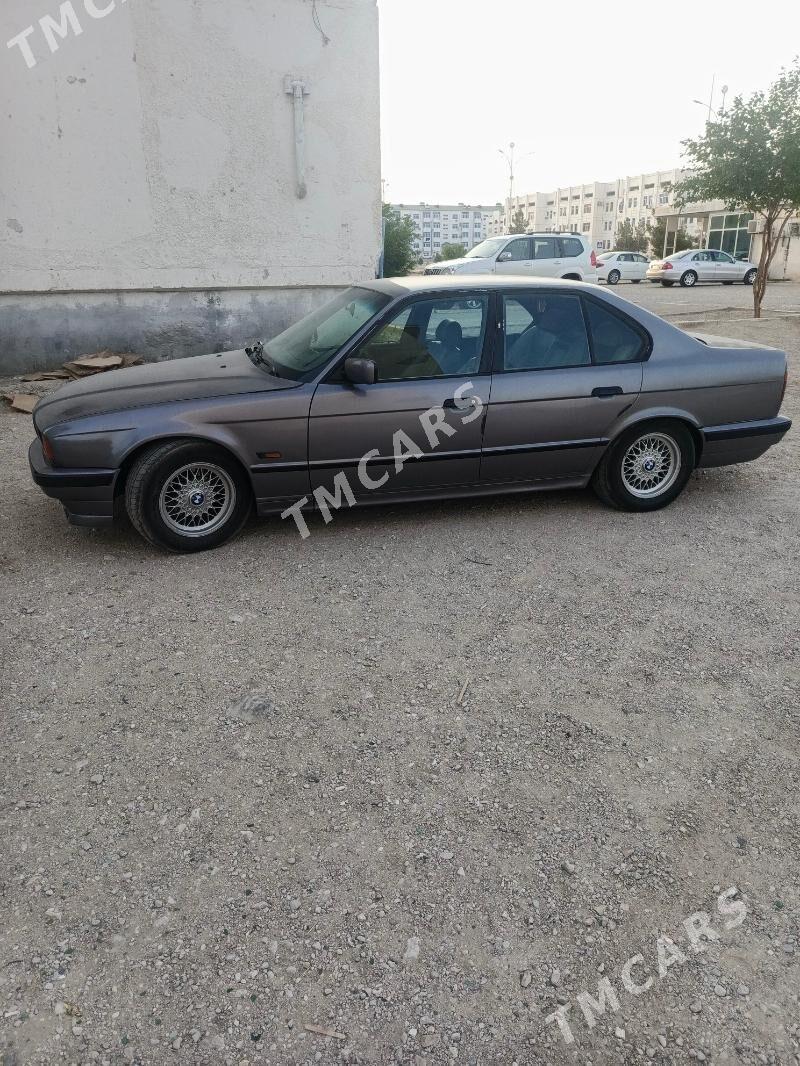 BMW 5 Series 1993 - 55 000 TMT - Балканабат - img 4