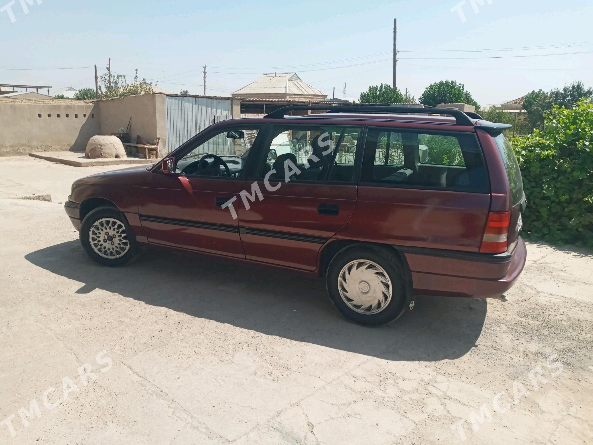 Opel Astra 1993 - 35 000 TMT - Wekilbazar - img 2