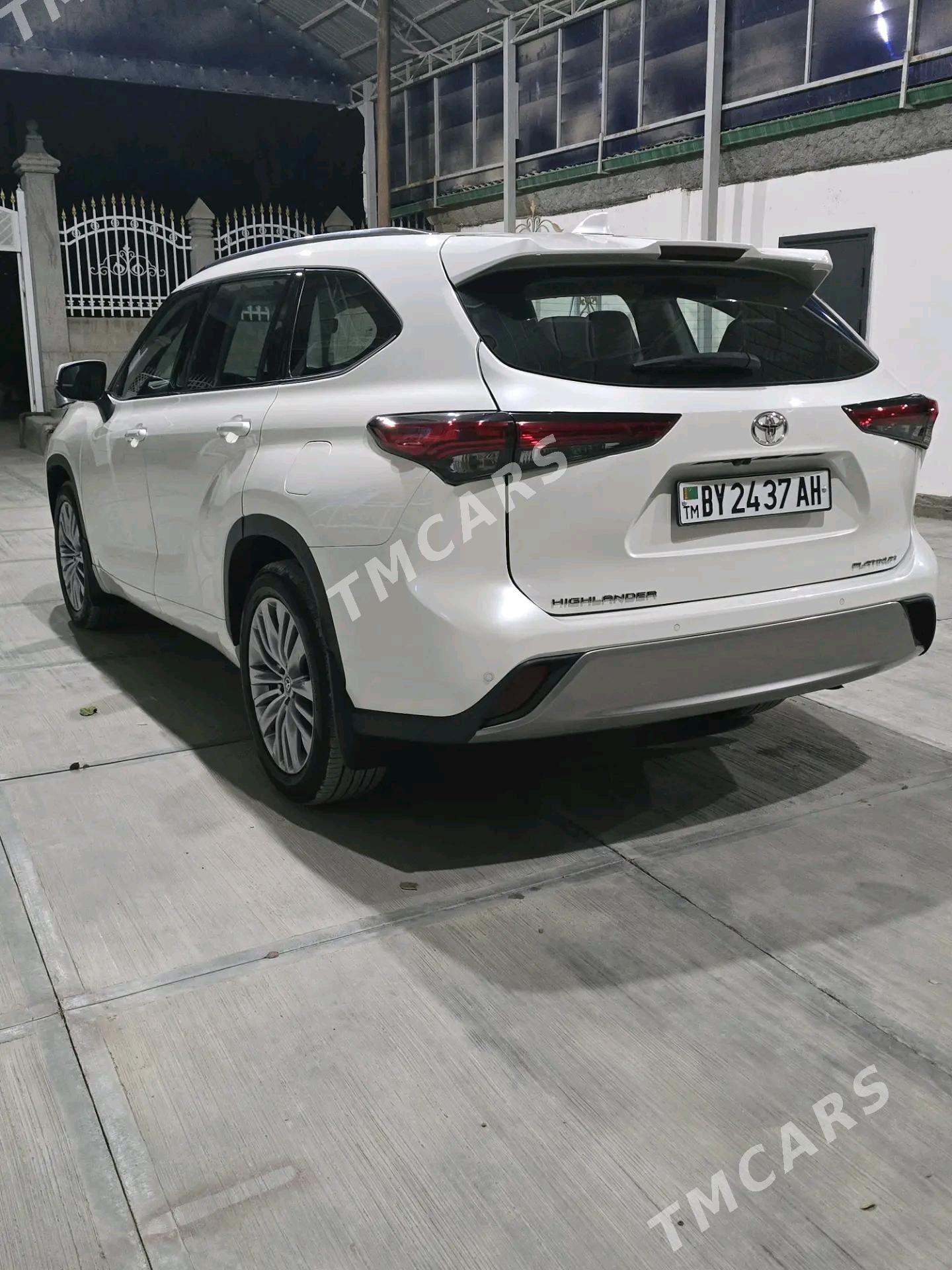 Toyota Highlander 2020 - 670 000 TMT - Aşgabat - img 1
