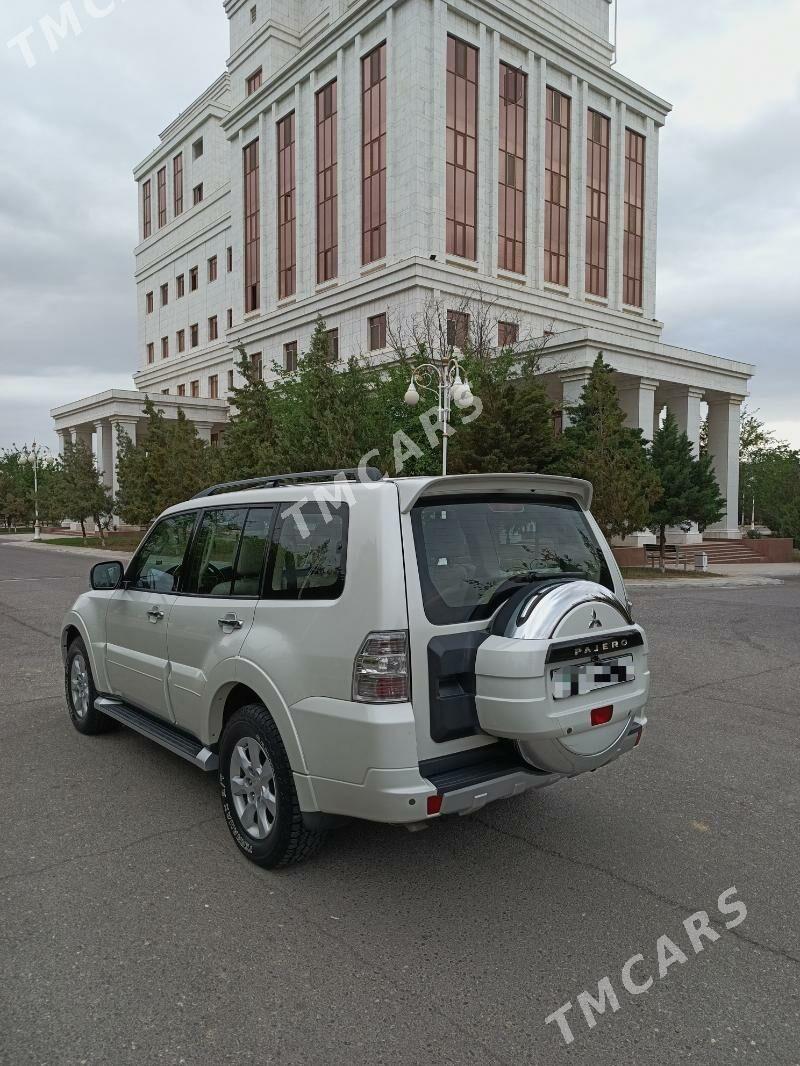 Mitsubishi Pajero 2011 - 255 000 TMT - Гуртли - img 9