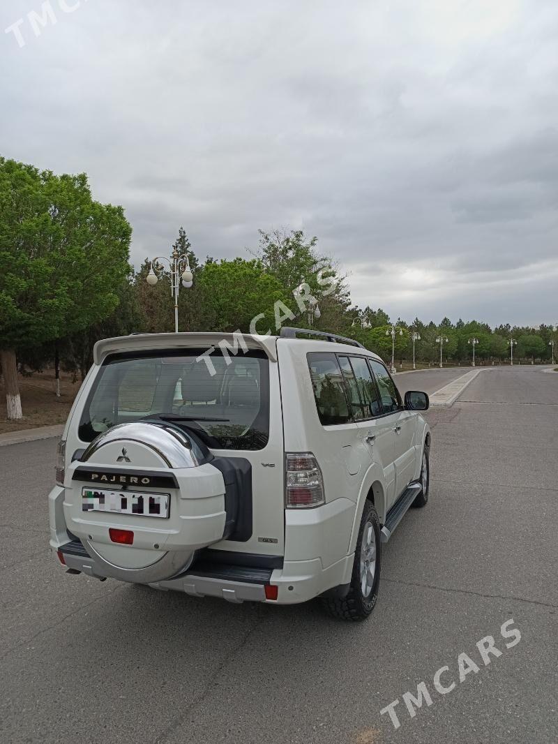 Mitsubishi Pajero 2011 - 255 000 TMT - Гуртли - img 6