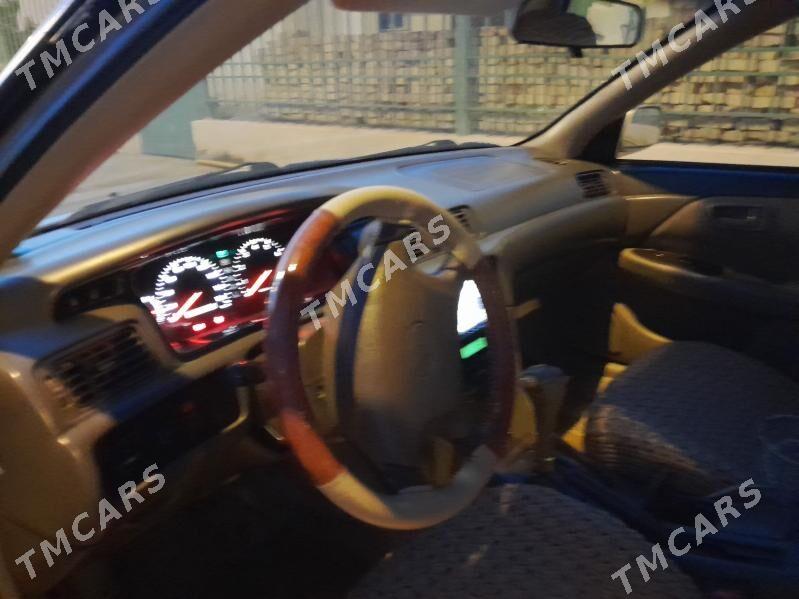 Toyota Camry 2001 - 160 000 TMT - Дашогуз - img 7
