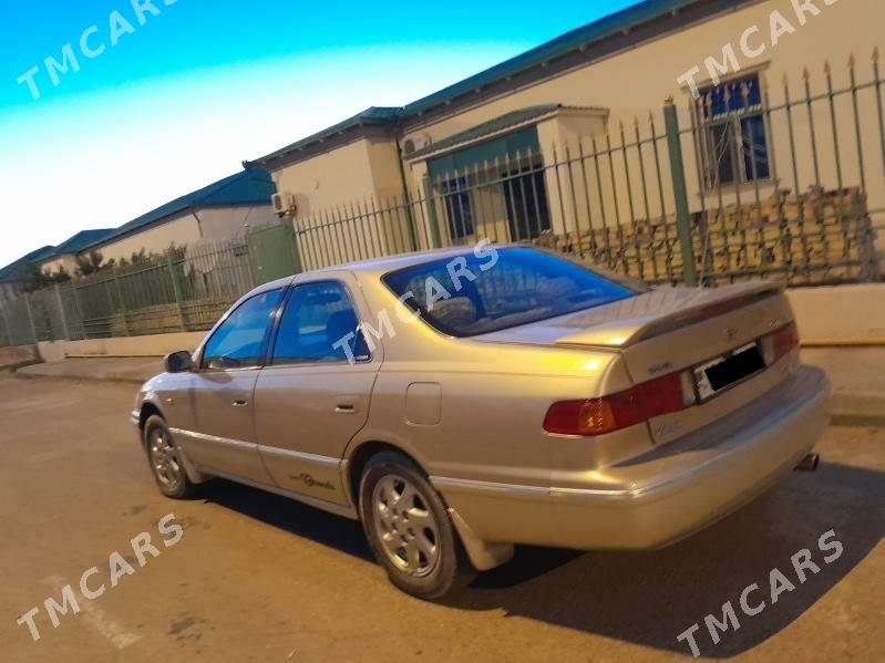Toyota Camry 2001 - 160 000 TMT - Дашогуз - img 6
