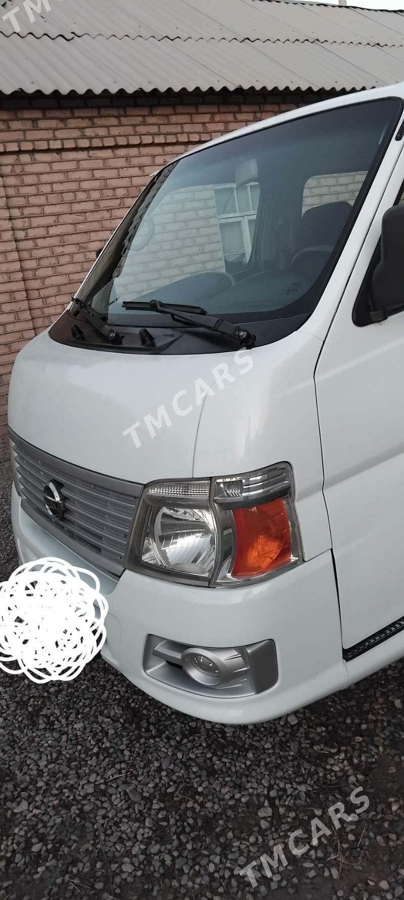Nissan Urvan 2008 - 158 000 TMT - Мары - img 4