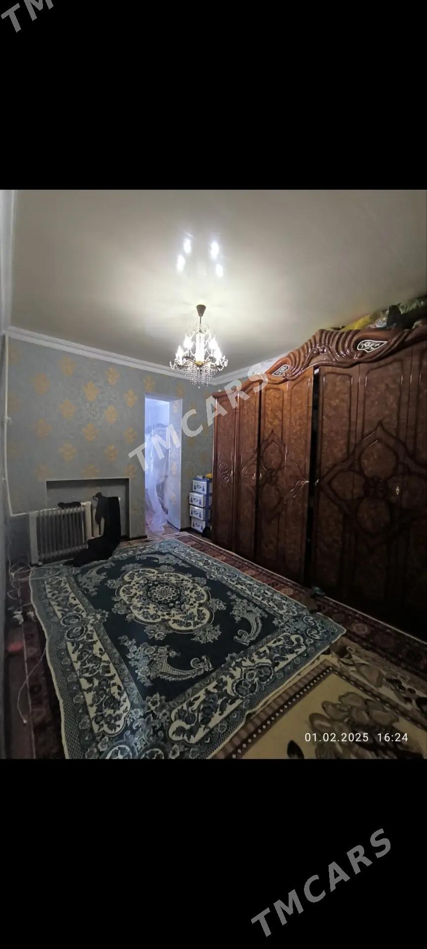 2 комнаты 4/2 этаж - Aşgabat - img 3