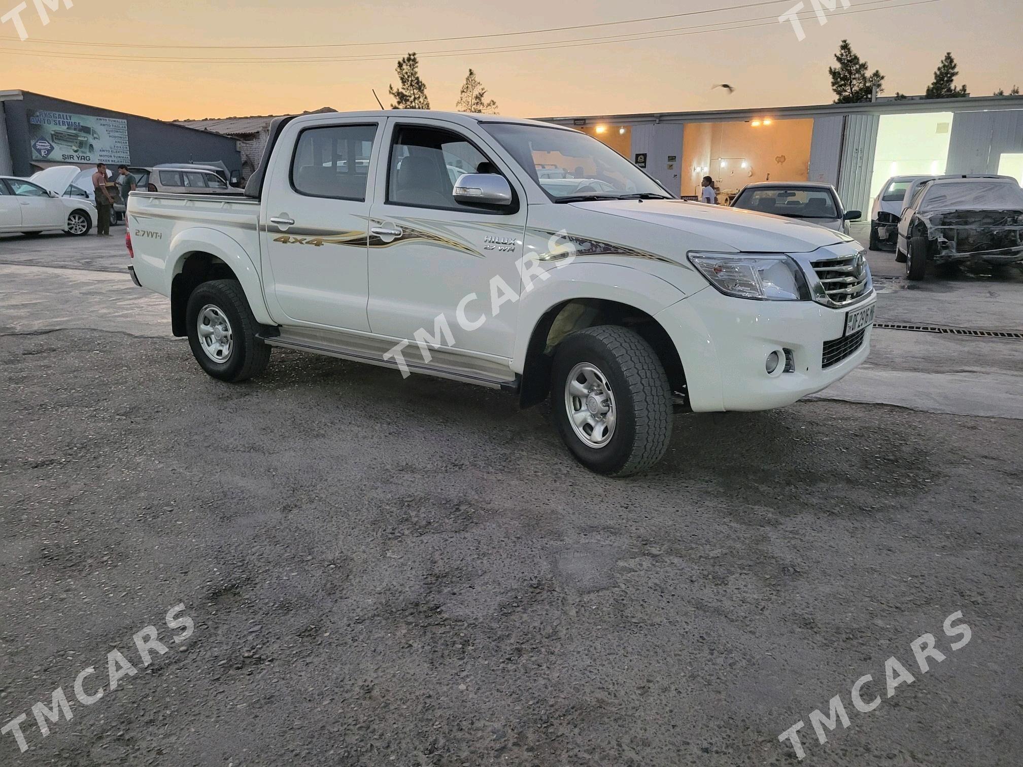Toyota Hilux 2013 - 350 000 TMT - Mary - img 4
