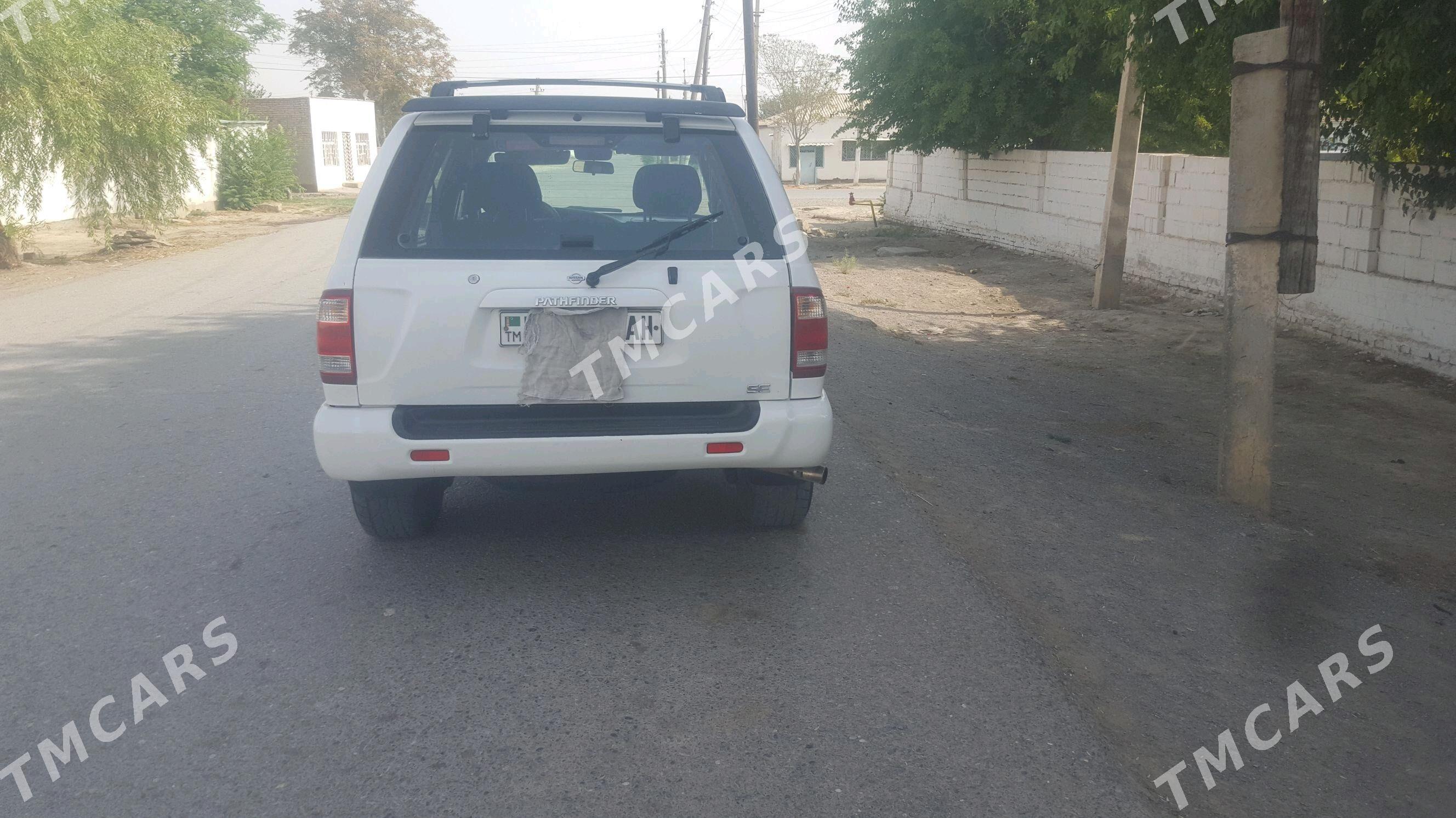 Nissan Pathfinder 2000 - 85 000 TMT - Бахарден - img 3