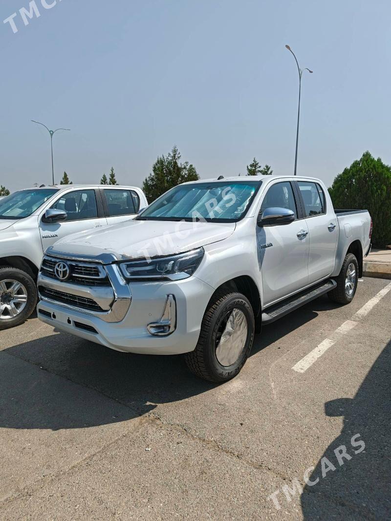 Toyota Hilux 2025 - 708 000 TMT - Ашхабад - img 4