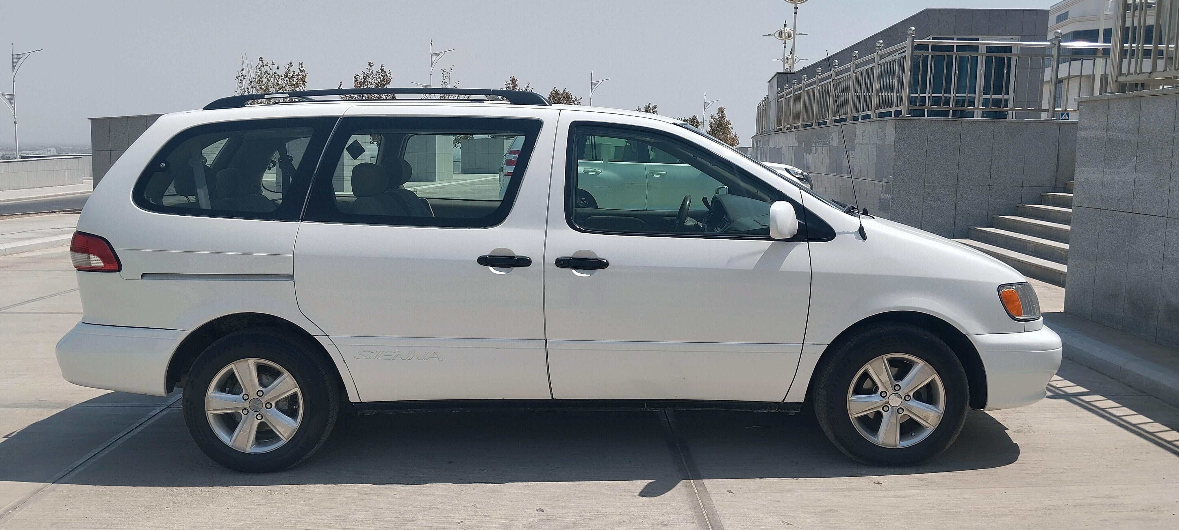 Toyota Sienna 2001 - 170 000 TMT - Änew - img 3