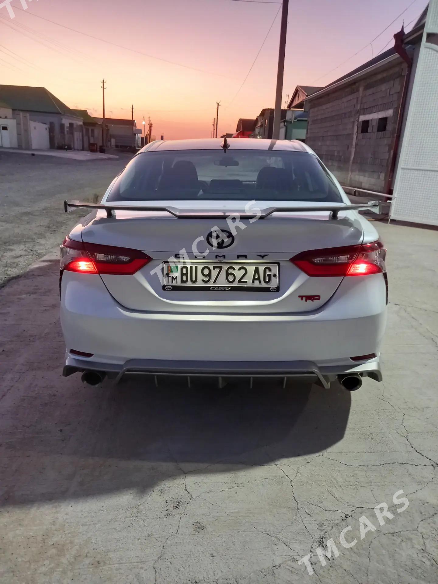 Toyota Camry 2021 - 370 000 TMT - Aşgabat - img 2