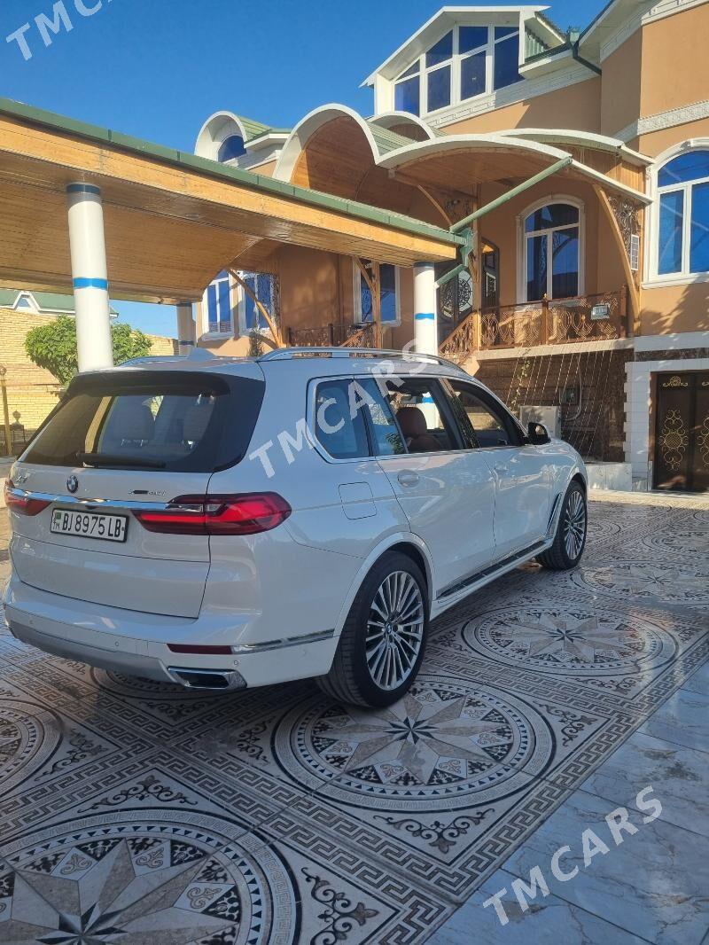 BMW X7 2022 - 1 270 000 TMT - Türkmenabat - img 3