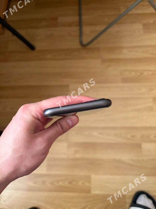 iphone 11 - Бахарден - img 2