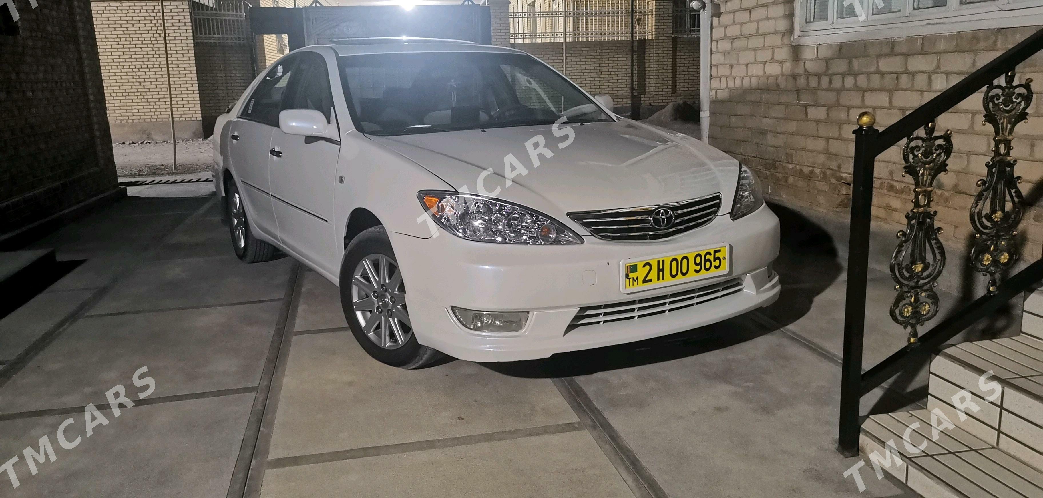 Toyota Camry 2003 - 160 000 TMT - Мары - img 3