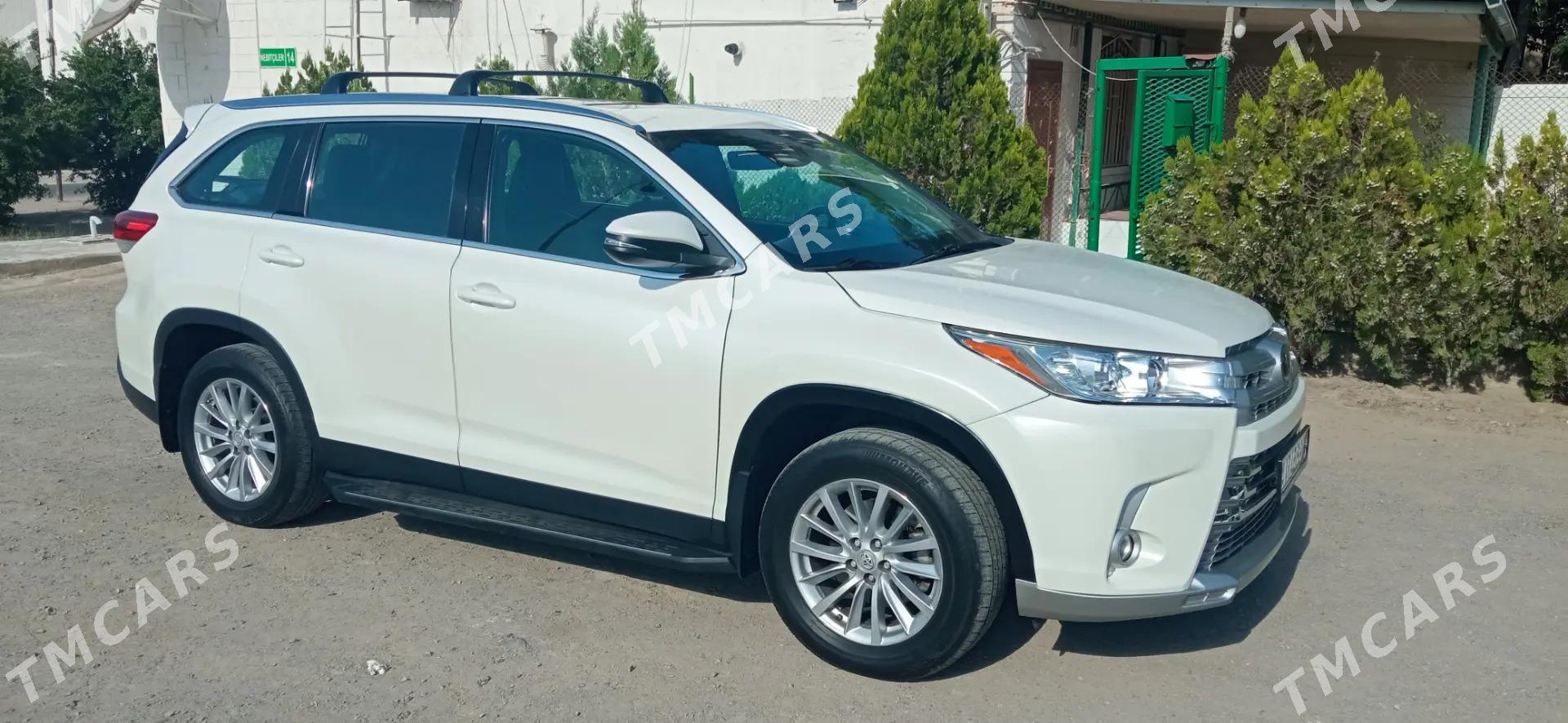 Toyota Highlander 2019 - 520 000 TMT - Türkmenbaşy - img 5
