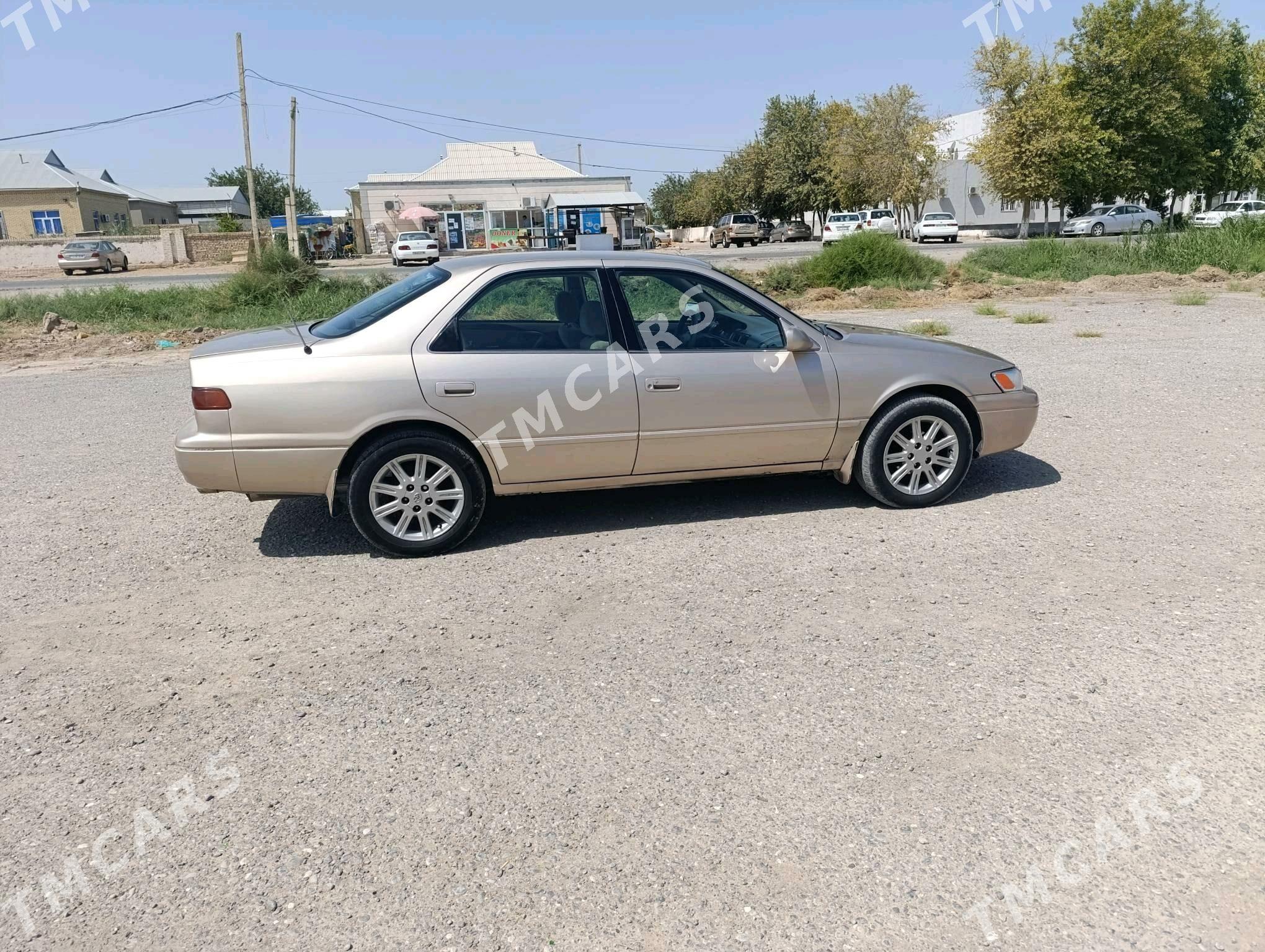 Toyota Camry 1998 - 130 000 TMT - Байрамали - img 4
