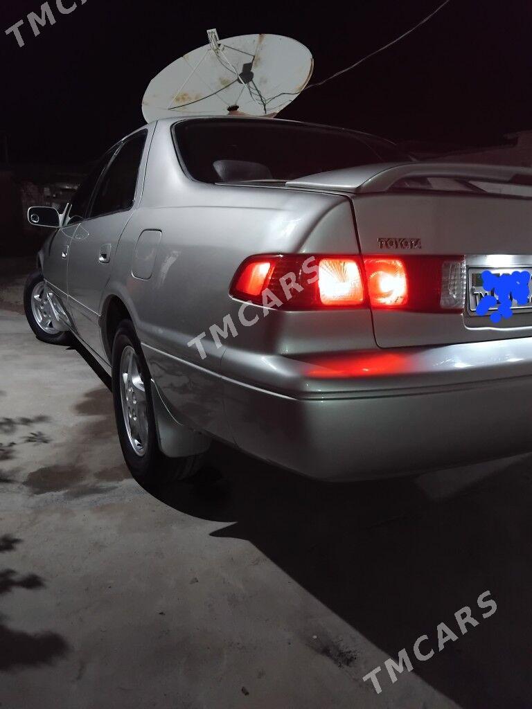 Toyota Camry 2000 - 140 000 TMT - Теджен - img 6