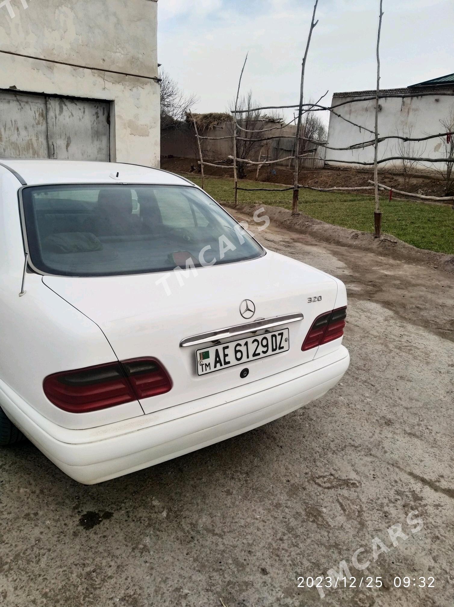 Mercedes-Benz E320 1997 - 60 000 TMT - Daşoguz - img 2