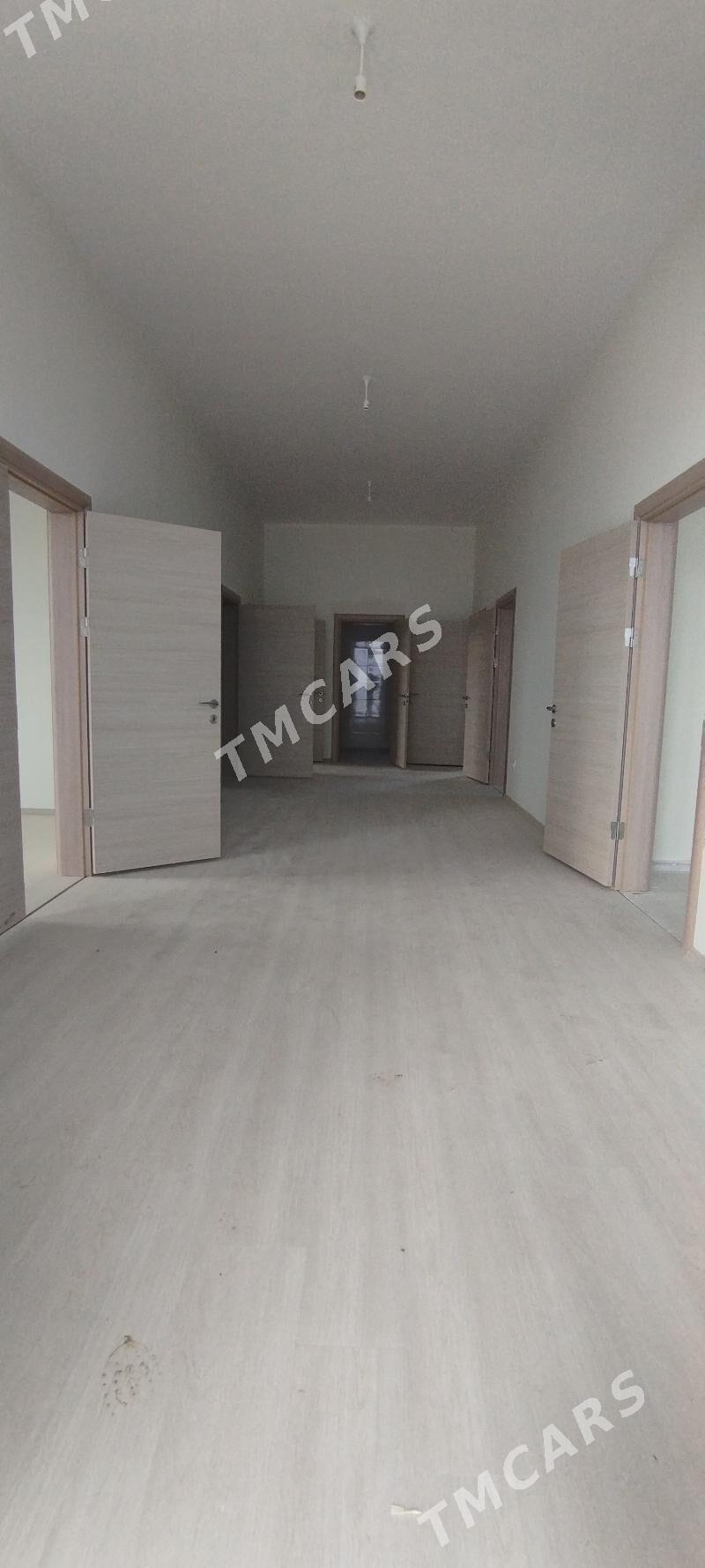 KÖRÇAÝ 4 KOM - Анев - img 2