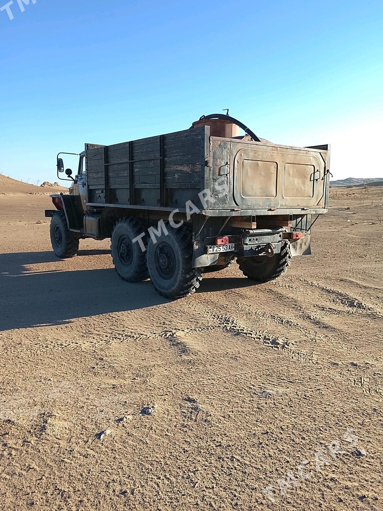 Ural 4320 1993 - 200 000 TMT - Ак-Бугдайский этрап - img 2