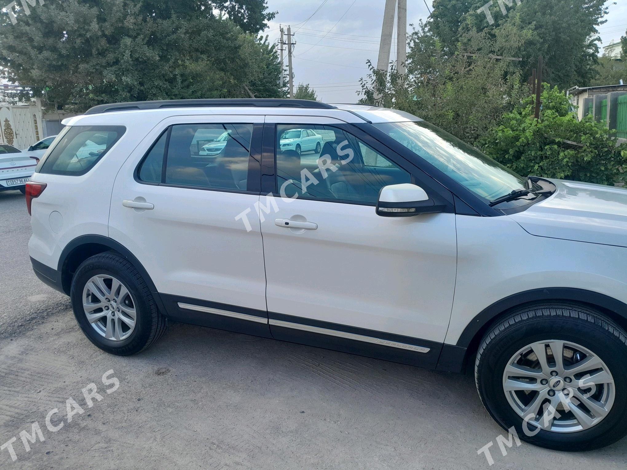 Ford Explorer 2017 - 320 000 TMT - Ашхабад - img 2