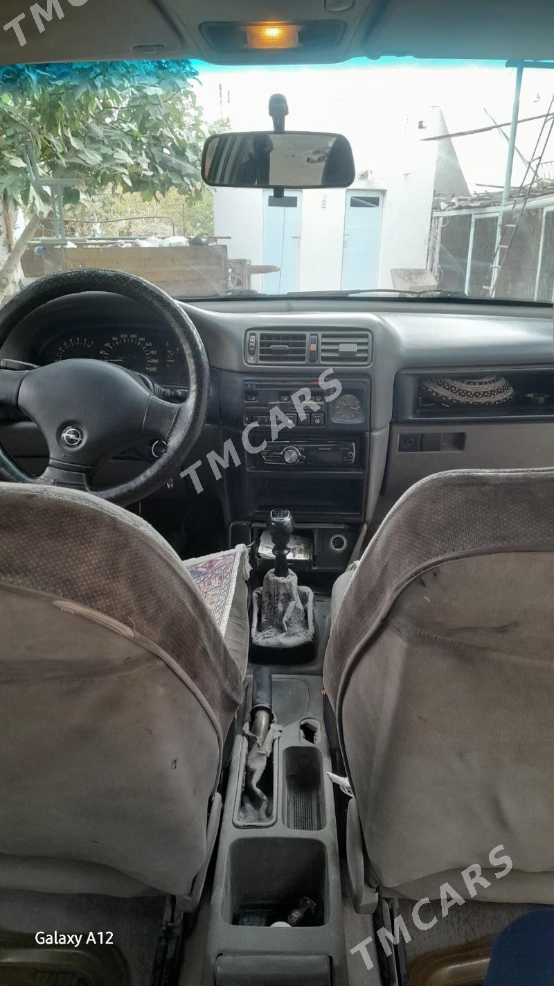 Opel Vectra 1992 - 41 000 TMT - Бахарден - img 7