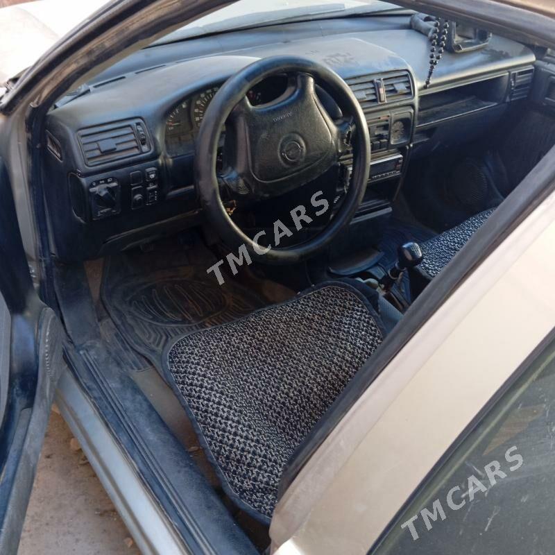 Opel Vectra 1991 - 16 000 TMT - Дашогуз - img 2