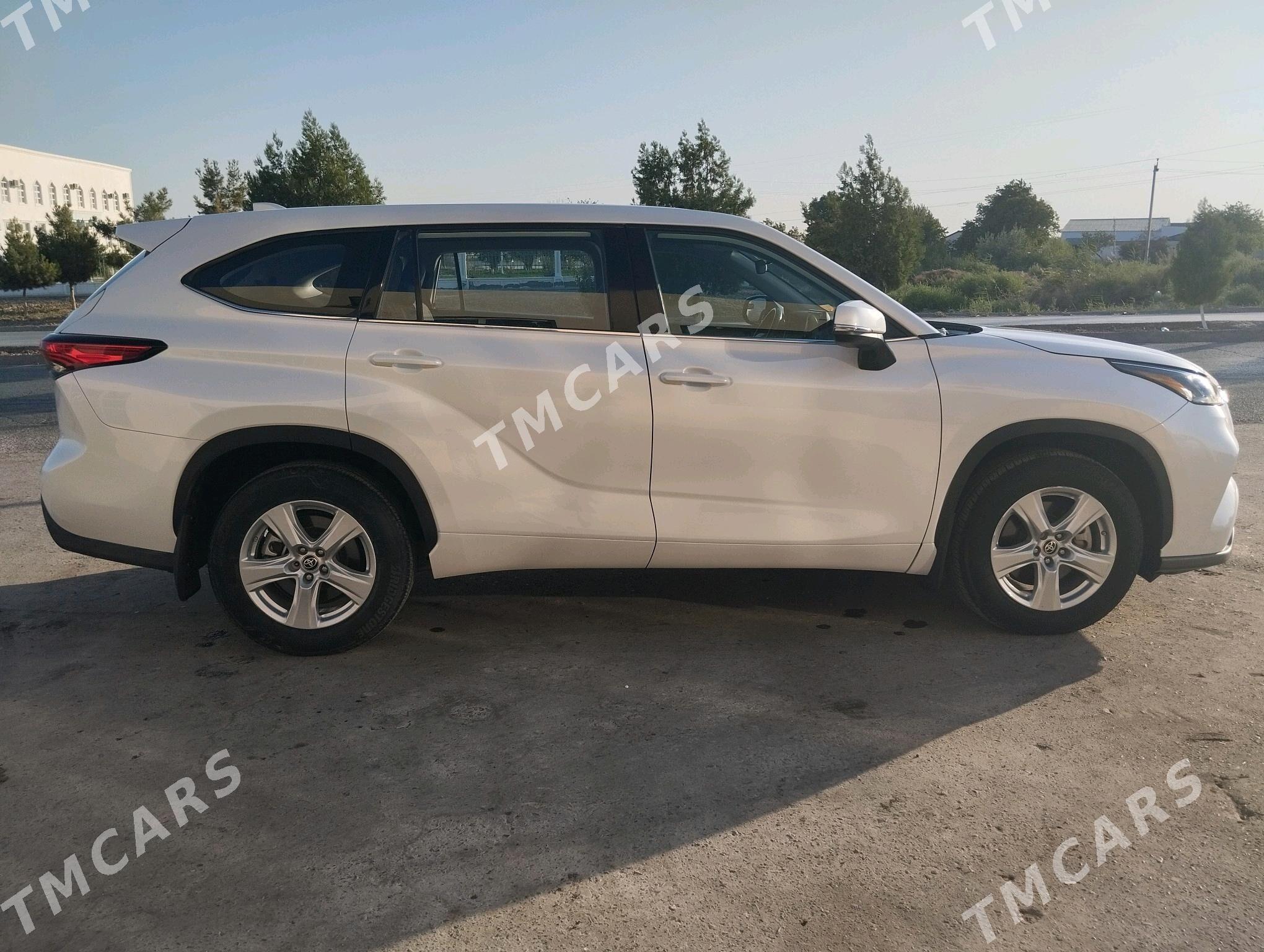 Toyota Highlander 2022 - 540 000 TMT - Türkmenabat - img 3