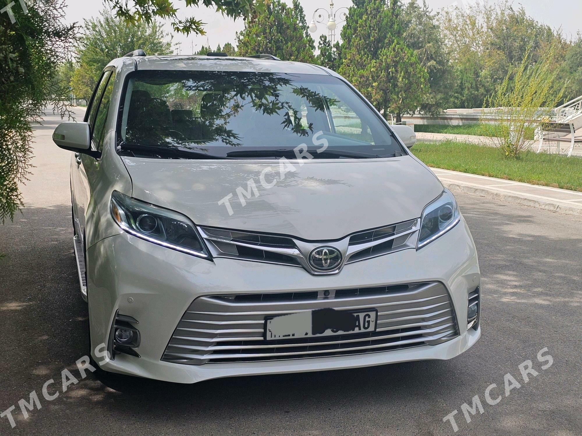Toyota Sienna 2017 - 445 000 TMT - Ашхабад - img 2