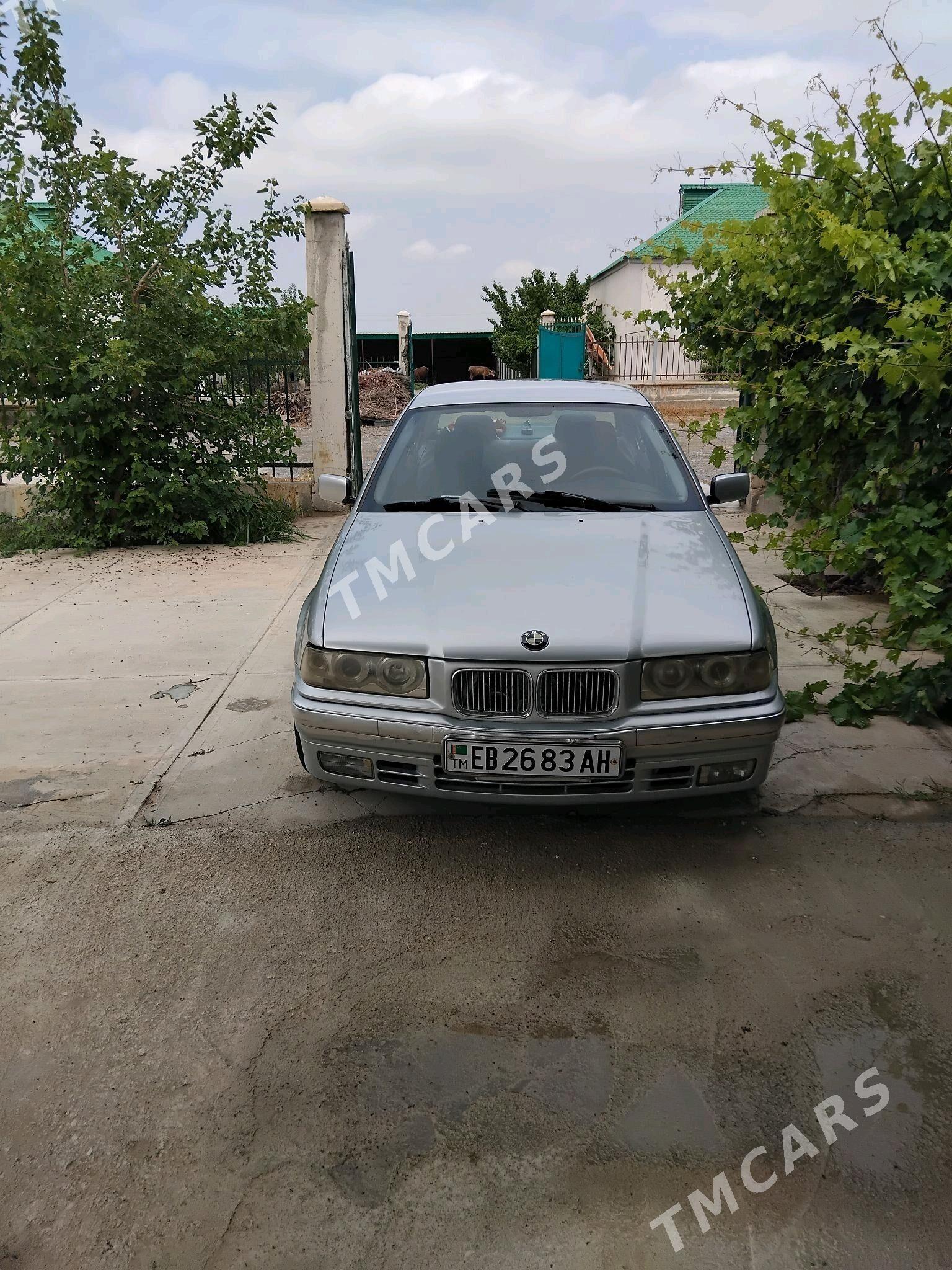 BMW E34 1994 - 42 000 TMT - Аркадаг - img 3