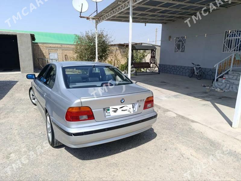BMW E39 2001 - 110 000 TMT - Kaka - img 4