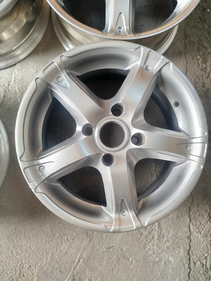 NISSAN WERSA 15 2 200 TMT - Gypjak - img 3