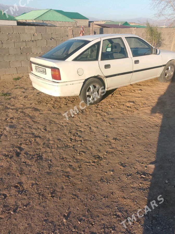 Opel Vectra 1993 - 28 000 TMT - Гурбансолтан Едже - img 4
