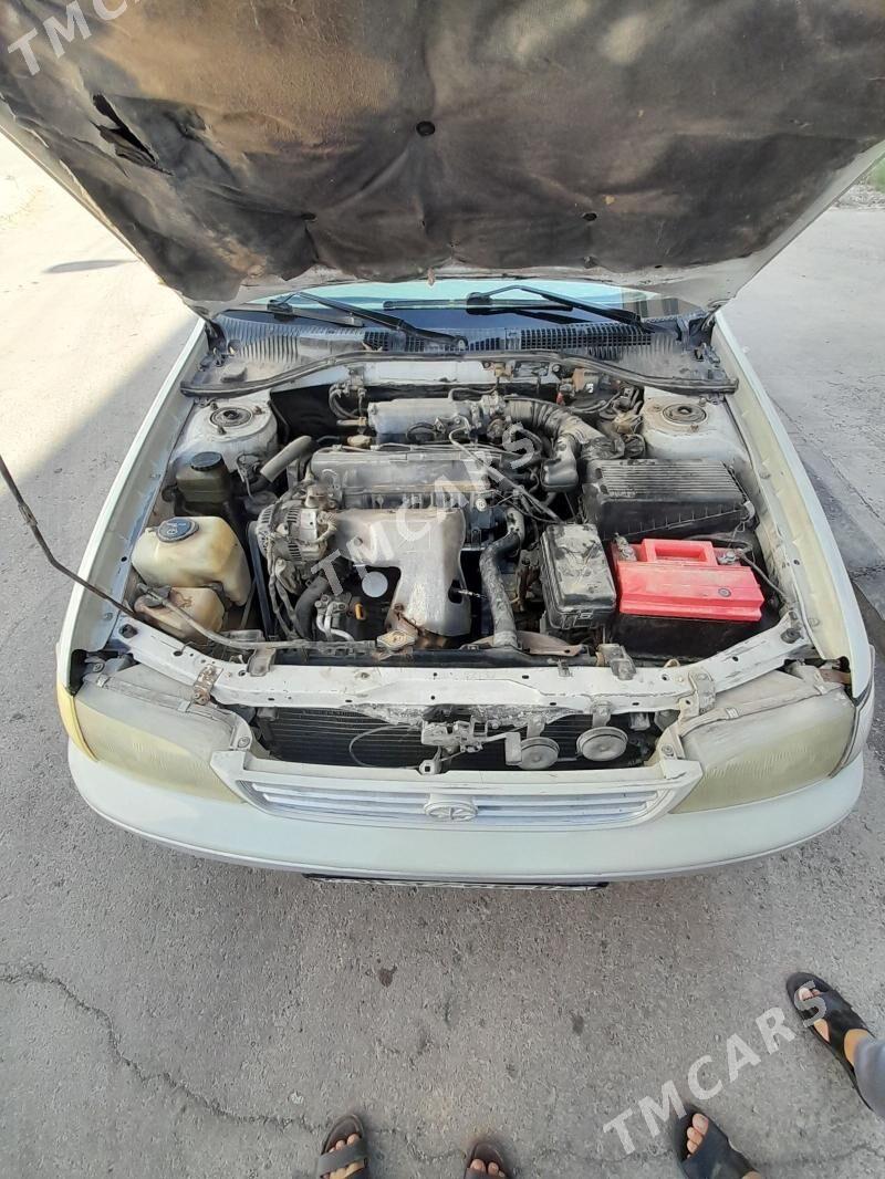 Toyota Corona 1994 - 75 000 TMT - Köneürgenç - img 6