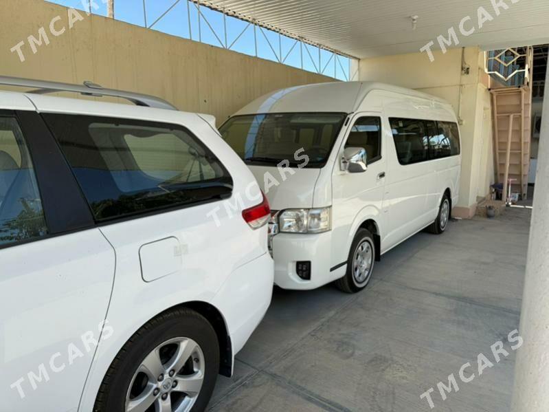Toyota Hiace 2017 - 560 000 TMT - Gyzylarbat - img 4