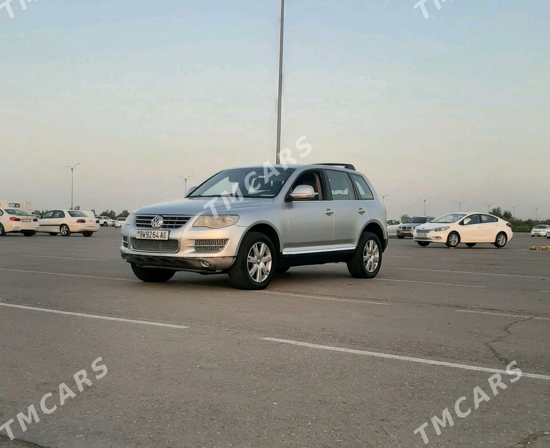 Volkswagen Touareg 2008 - 225 000 TMT - Aşgabat - img 2