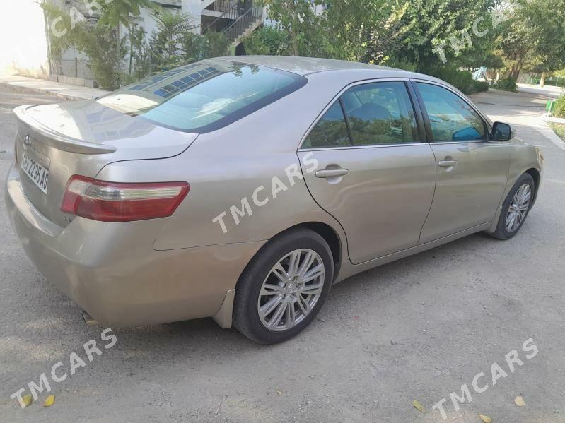 Toyota Camry 2007 - 175 000 TMT - 9 мкр - img 3
