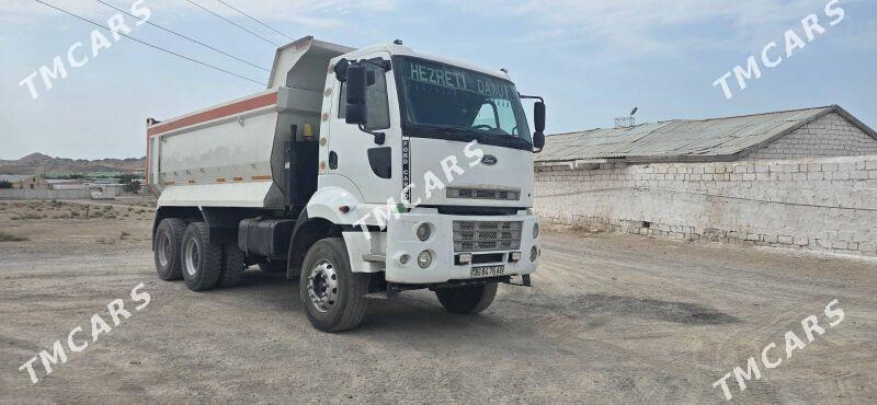 Ford Cargo 3535D 2014 - 800 000 TMT - Aşgabat - img 2