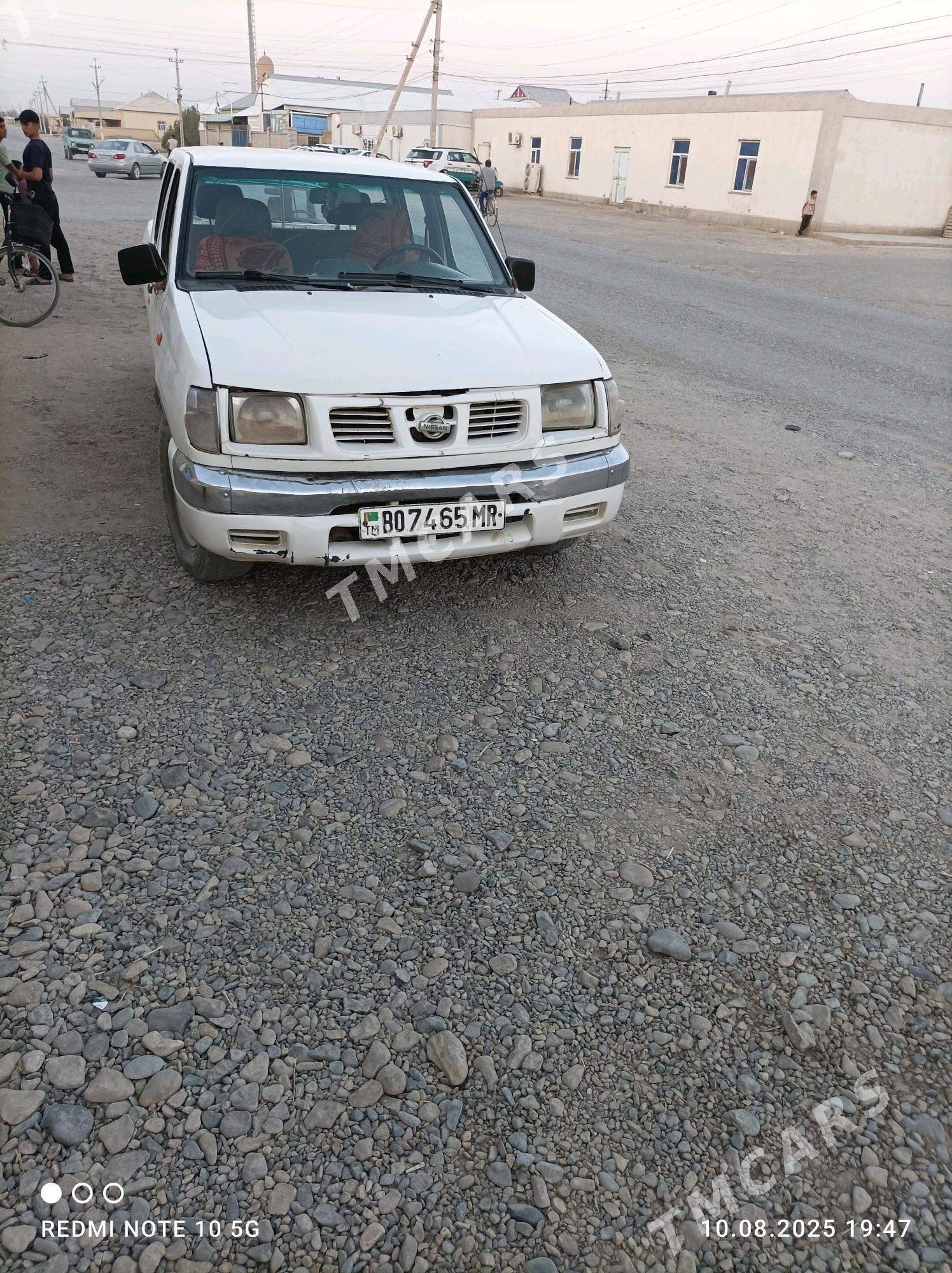Nissan Navara 2001 - 60 000 TMT - Murgap - img 3