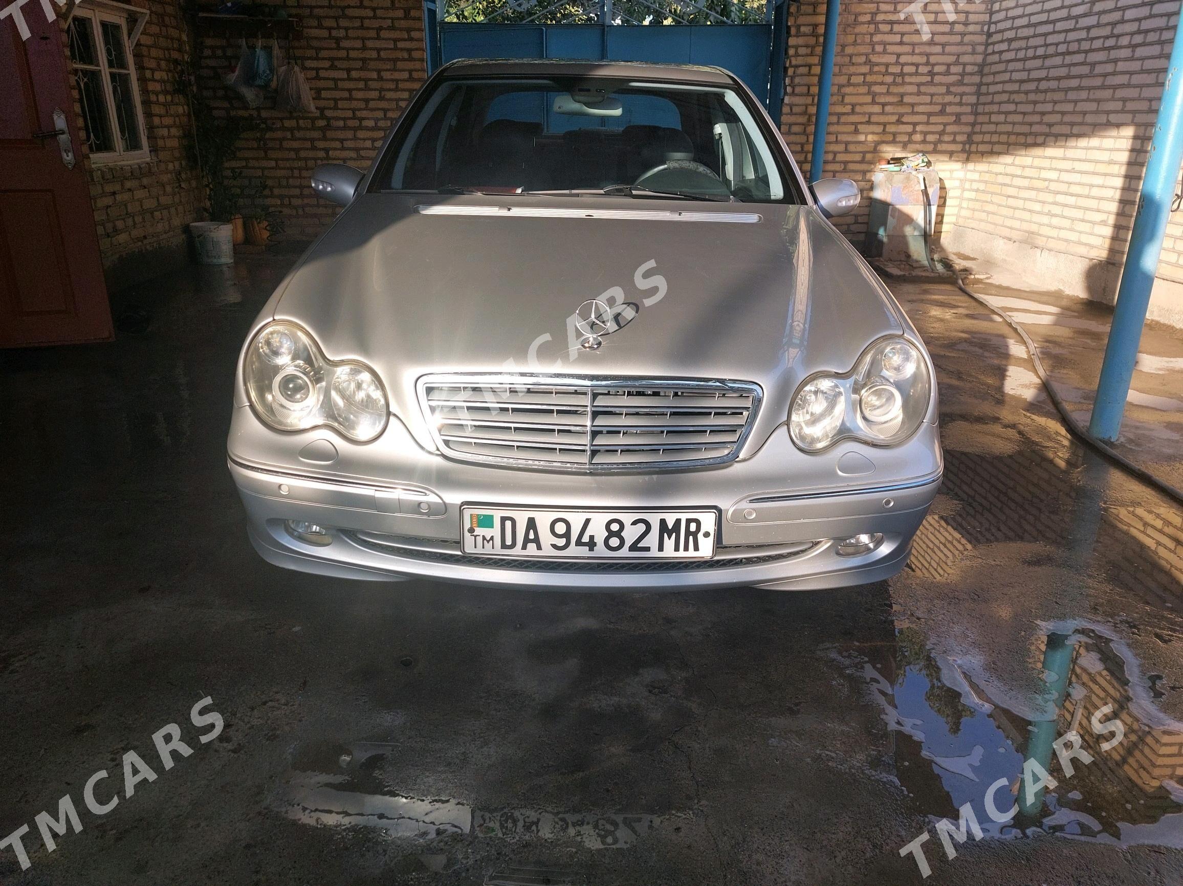 Mercedes-Benz C320 2003 - 125 000 TMT - Mary - img 3