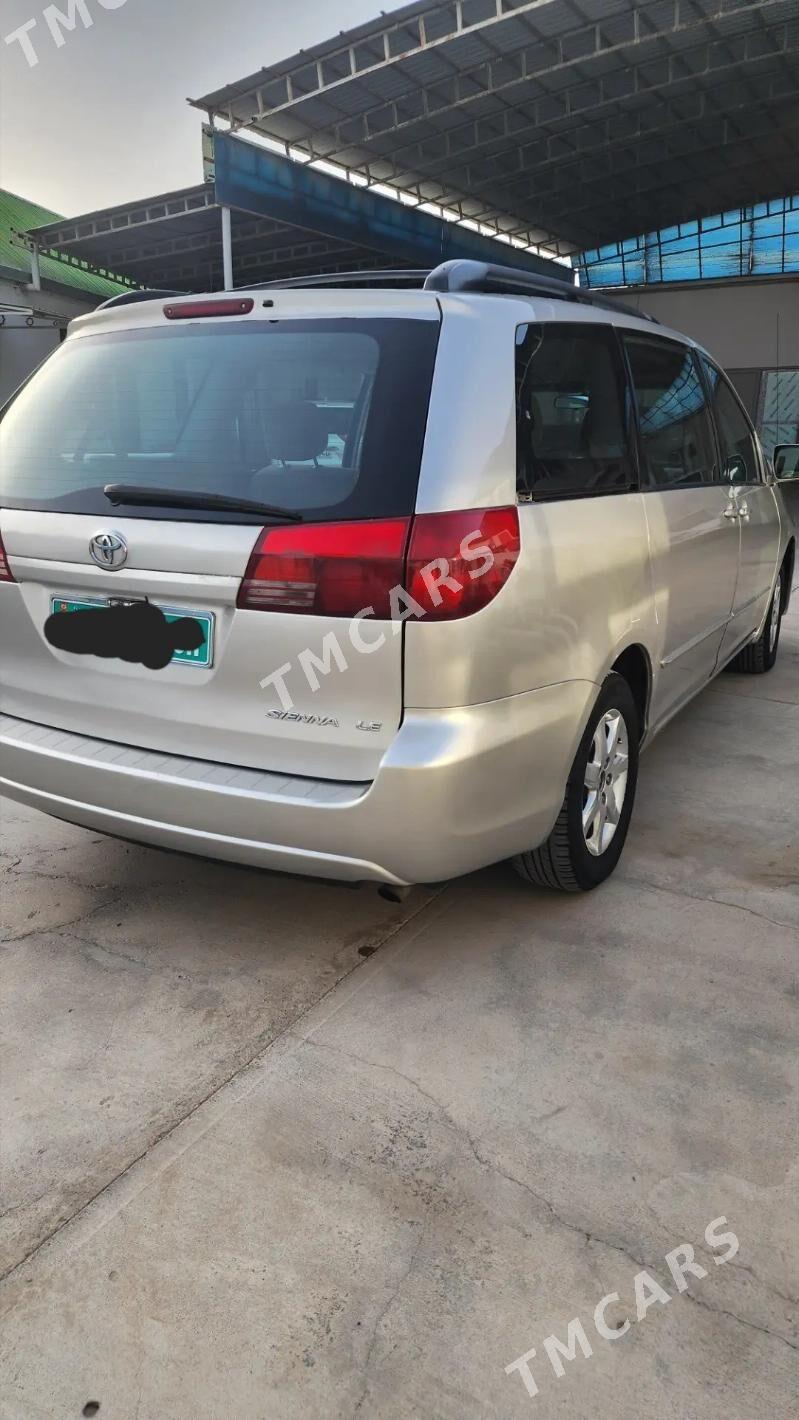 Toyota Sienna 2004 - 260 000 TMT - Aşgabat - img 2
