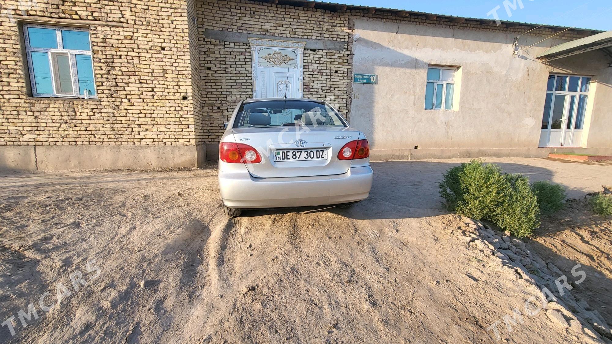Toyota Corolla 2004 - 130 000 TMT - Губадаг - img 5
