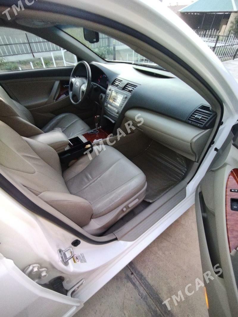 Toyota Camry 2010 - 220 000 TMT - Койтендаг - img 2
