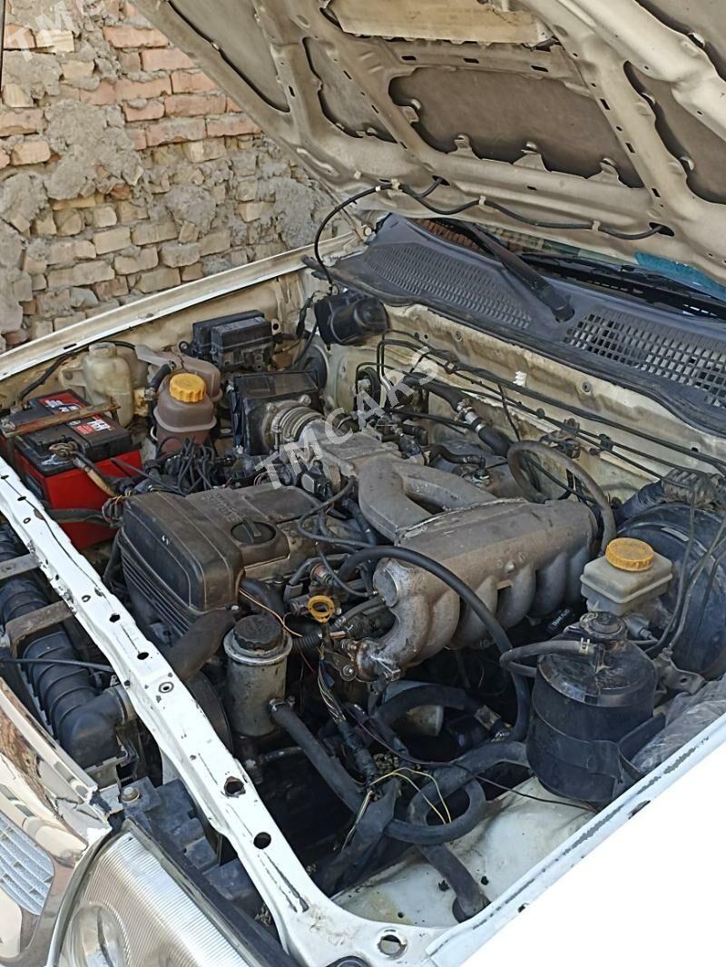 Nissan Frontier 2003 - 56 000 TMT - Bäherden - img 5