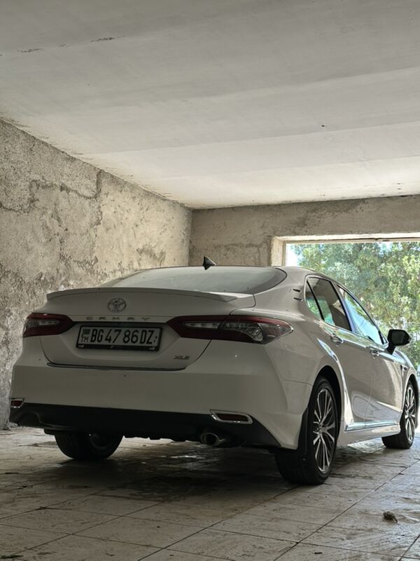 Toyota Camry 2020 - 300 000 TMT - Дашогуз - img 9